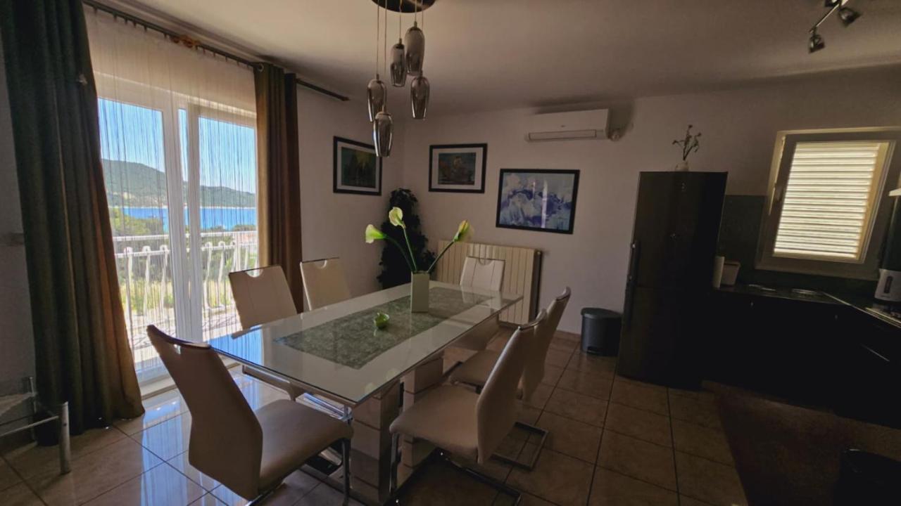 Apartment House Berry Primošten Dış mekan fotoğraf