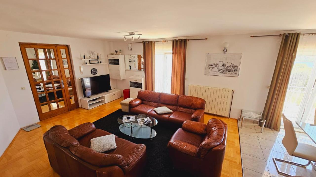 Apartment House Berry Primošten Dış mekan fotoğraf