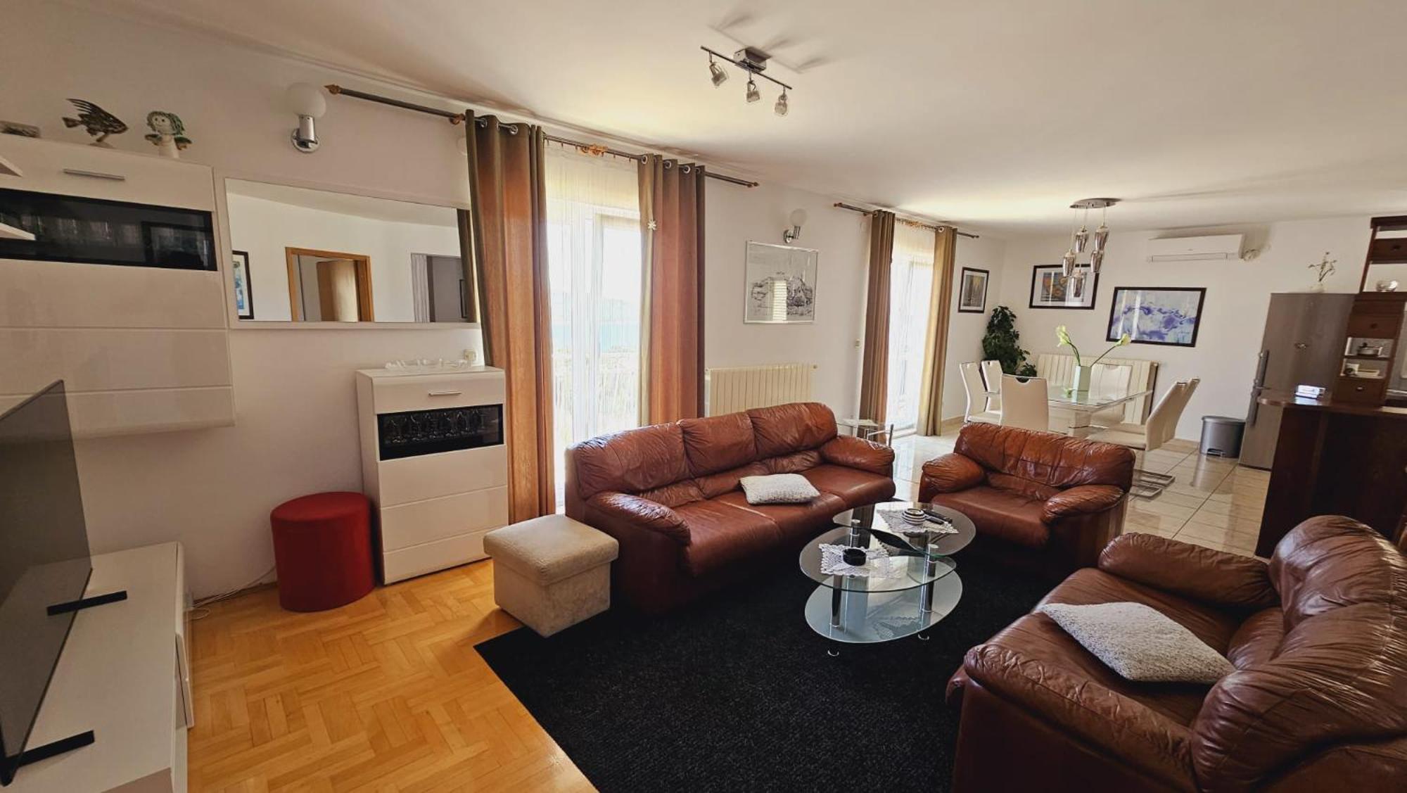 Apartment House Berry Primošten Dış mekan fotoğraf